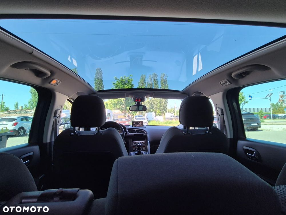 Peugeot 3008 120 VTi Premium - 28