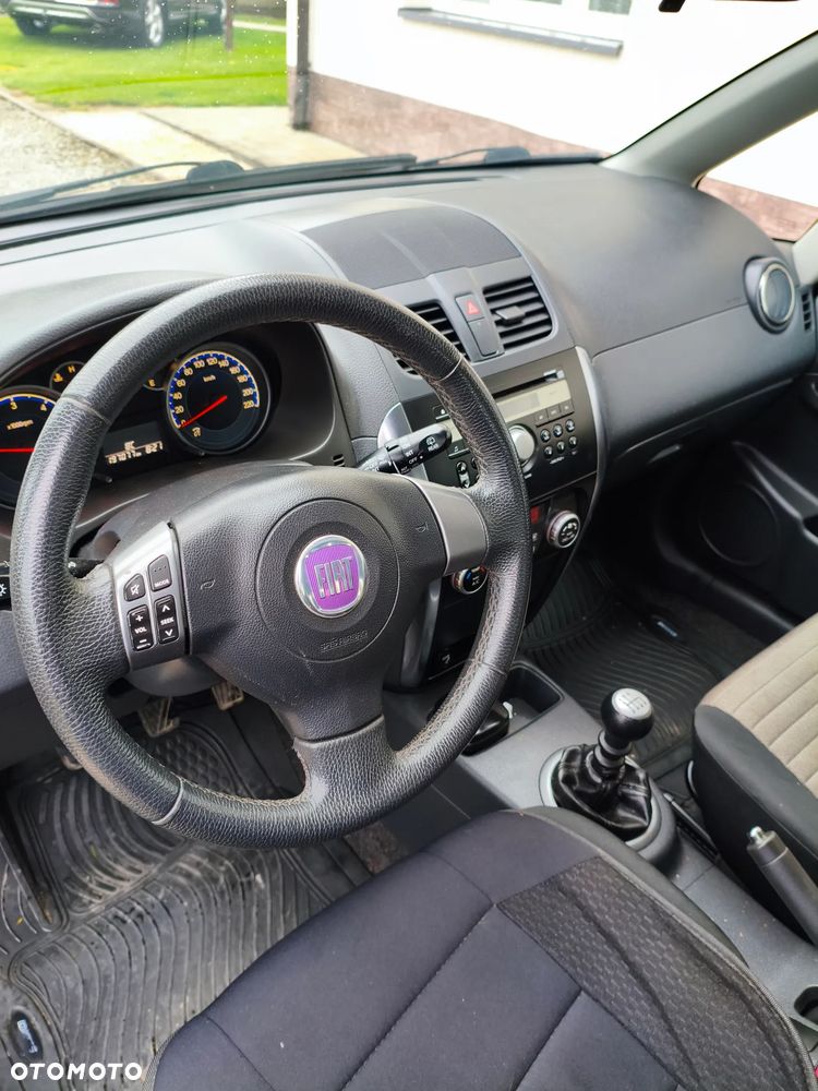 Fiat Sedici - 7