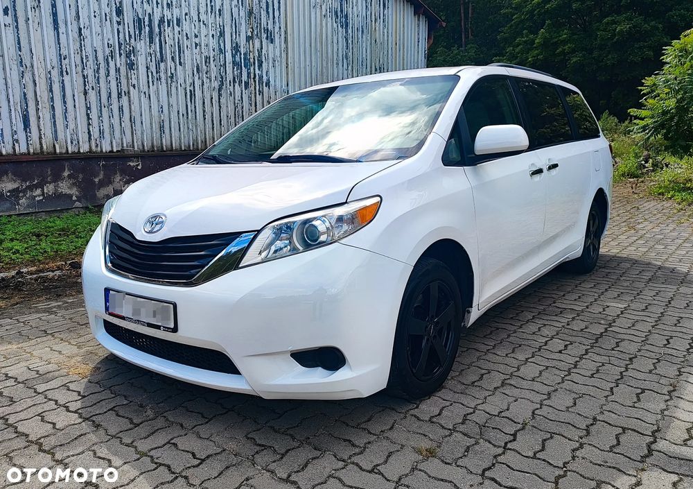 Toyota Sienna 3.5 V6 LE AWD - 1