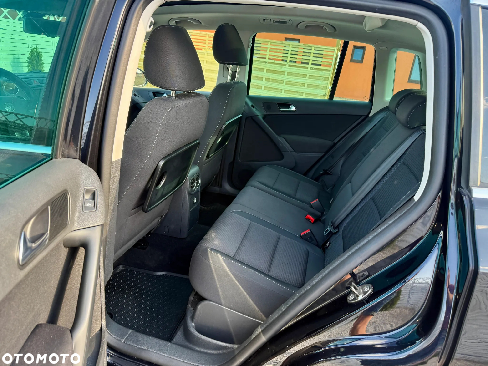 Volkswagen Tiguan 2.0 TDI DPF 4Motion BlueMotion Technology DSG Exclusive - 20