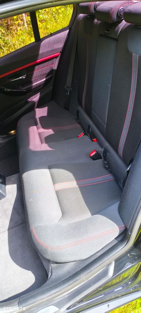 BMW Seria 3 320d Sport Line - 6