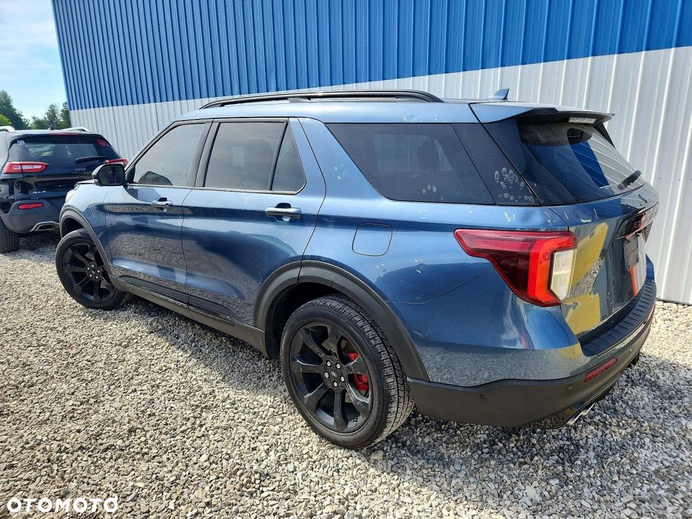 Ford Explorer - 3
