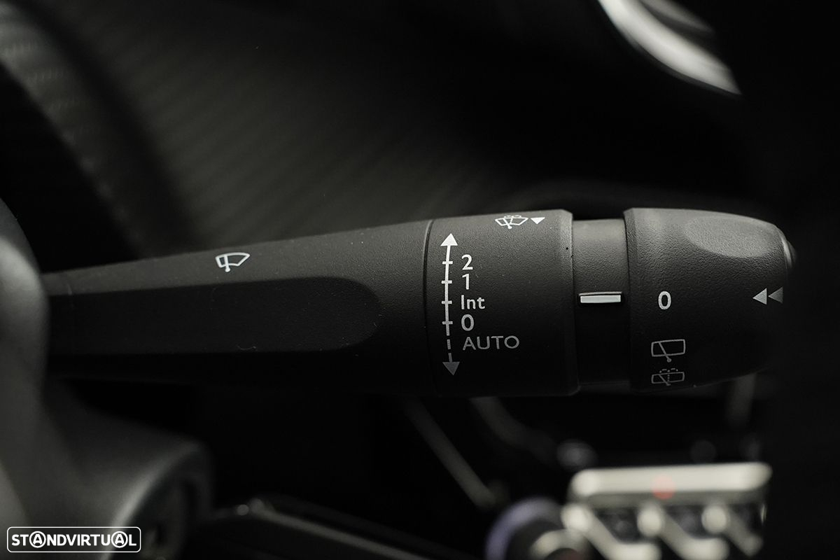 Peugeot 2008 1.2 PureTech Allure - 19