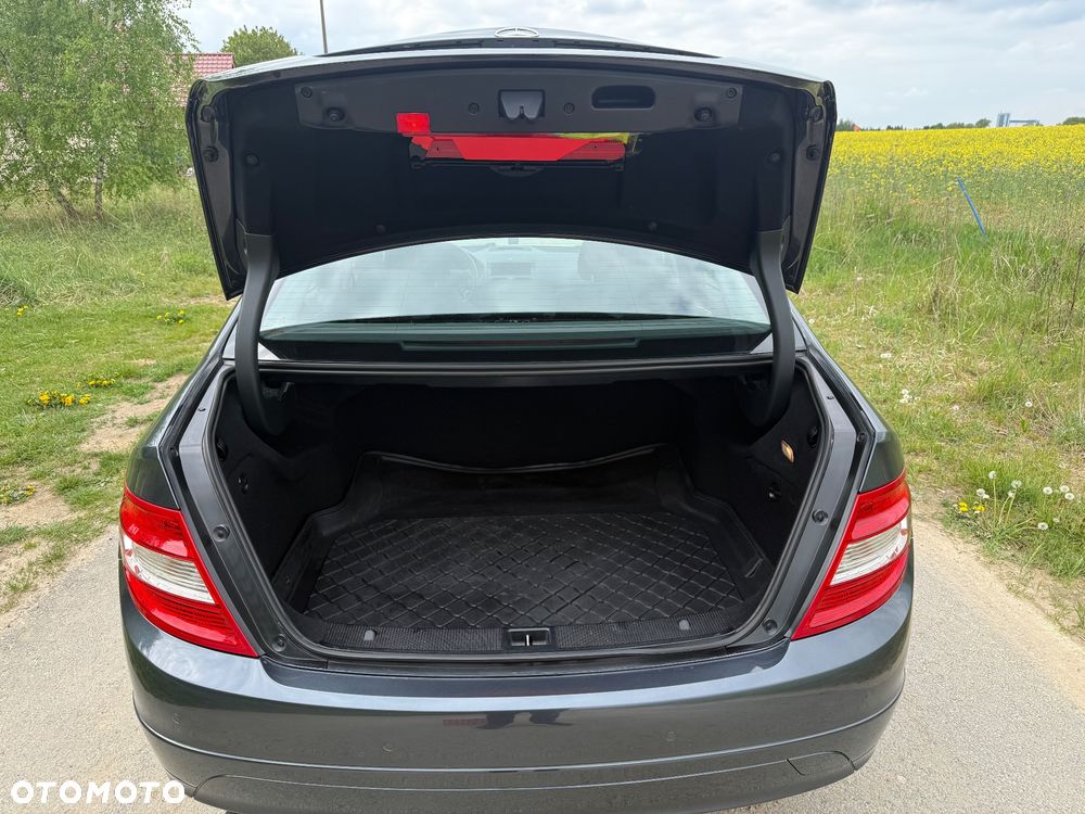 Mercedes-Benz Klasa C 180 Kompressor - 13