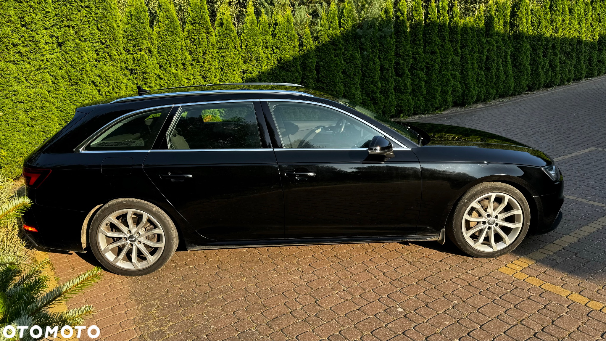 Audi A4 Avant 40 TDI quattro S tronic - 5