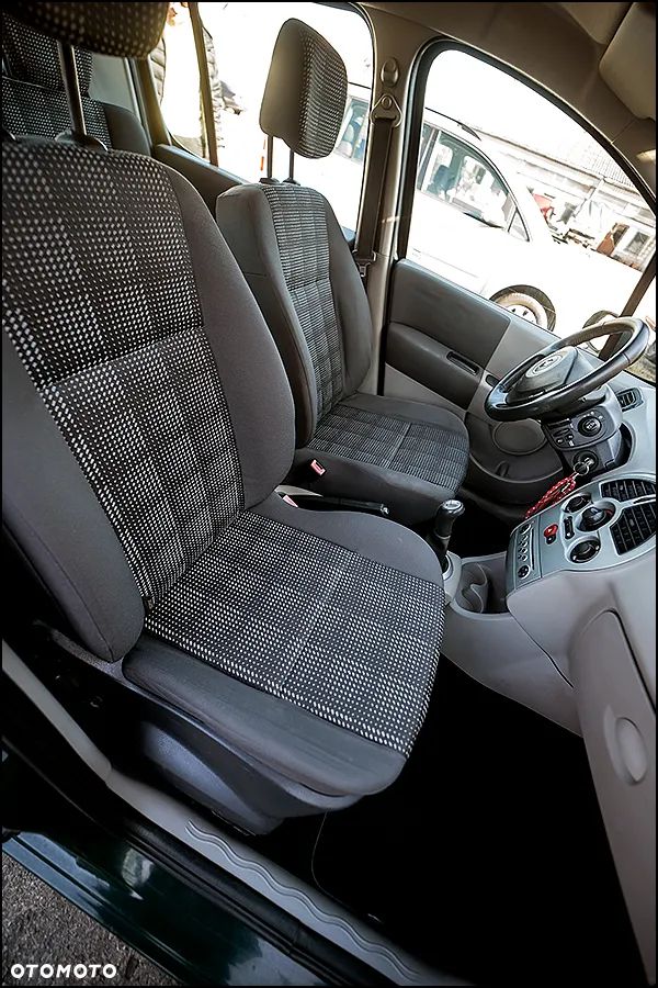 Renault Modus - 33