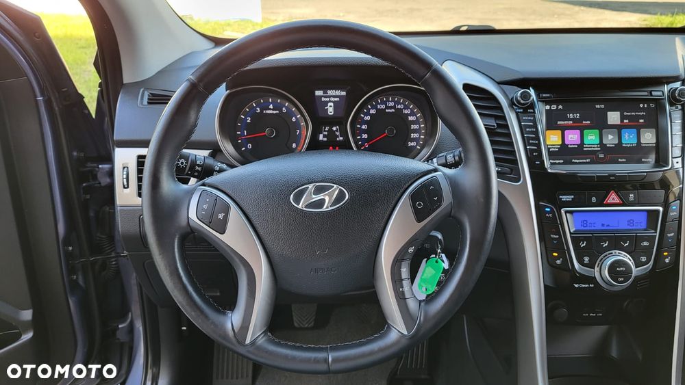 Hyundai i30 1.4 Intro Edition - 26