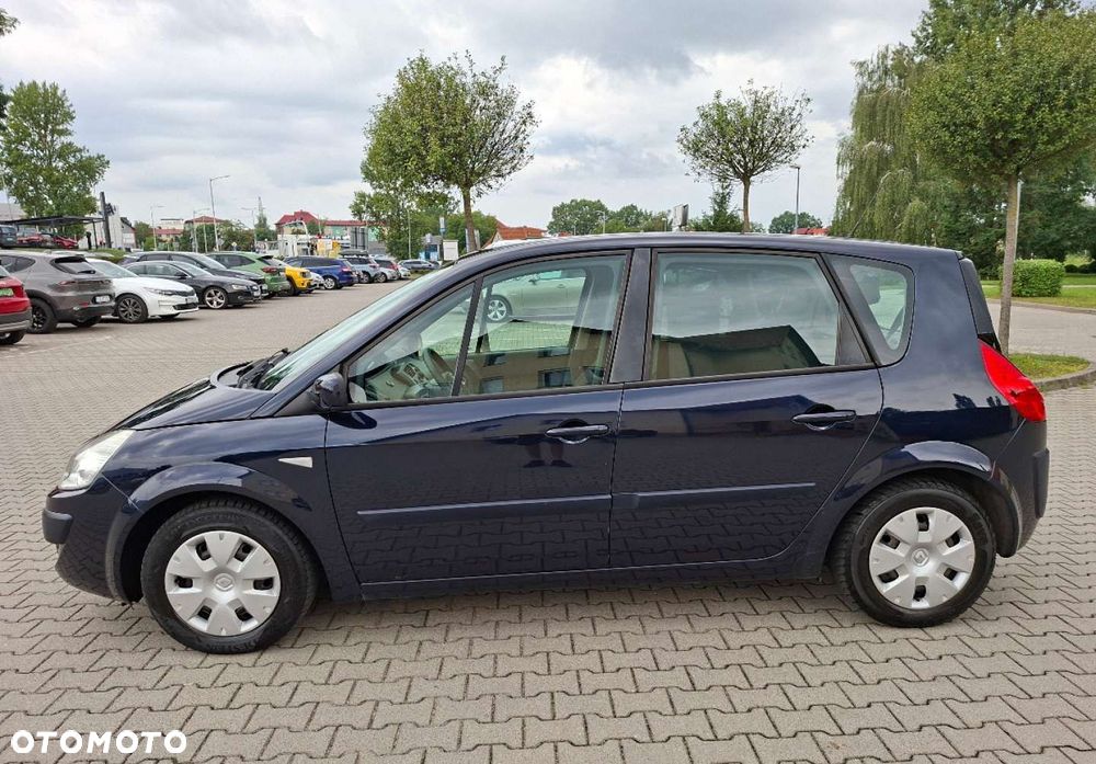 Renault Scenic - 11