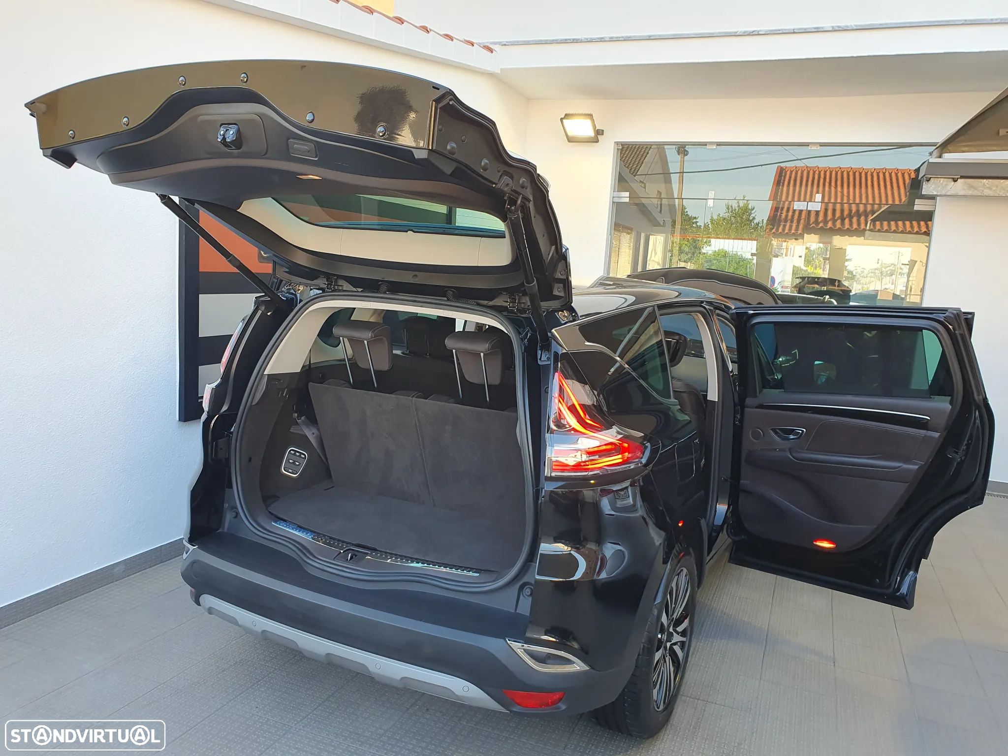 Renault Espace 1.6 dCi Initiale Paris EDC - 33
