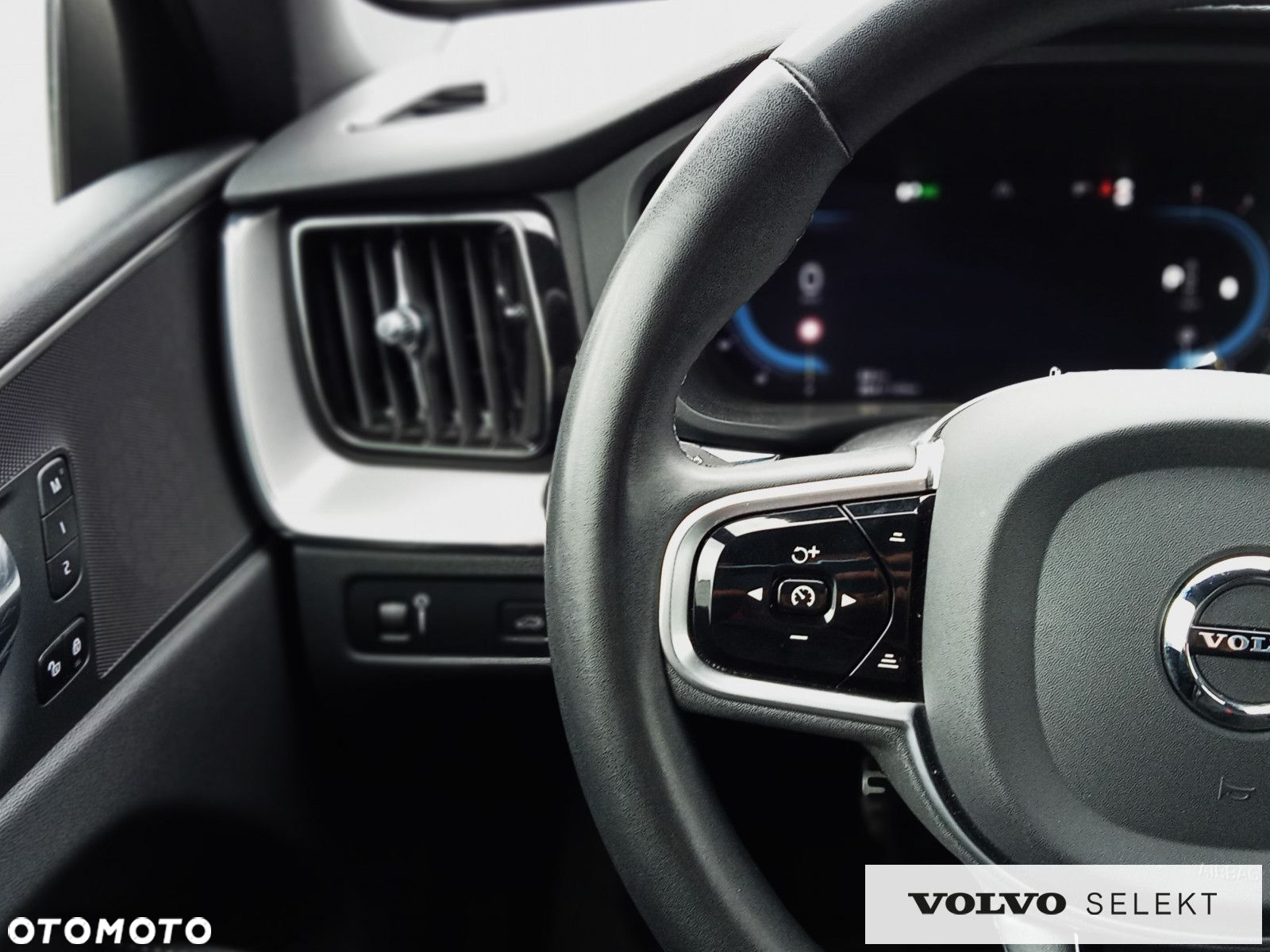 Volvo XC 60 - 8