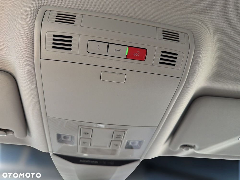 Volkswagen Passat - 30