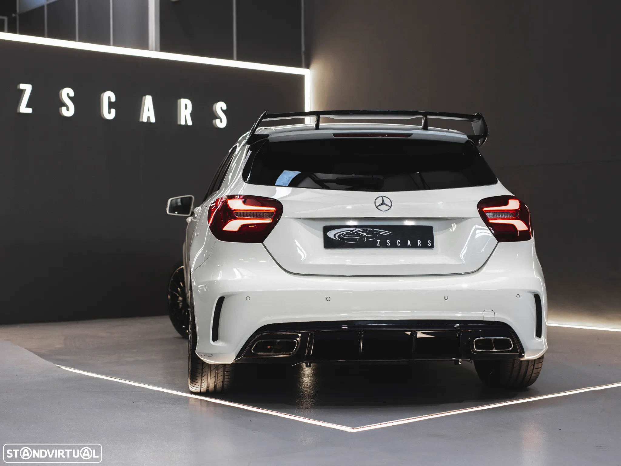 Mercedes-Benz A 45 AMG 4-Matic - 6