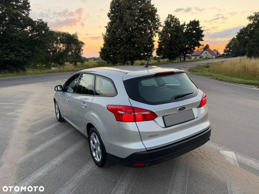 Ford Focus 1.5 TDCi SYNC Edition - 23