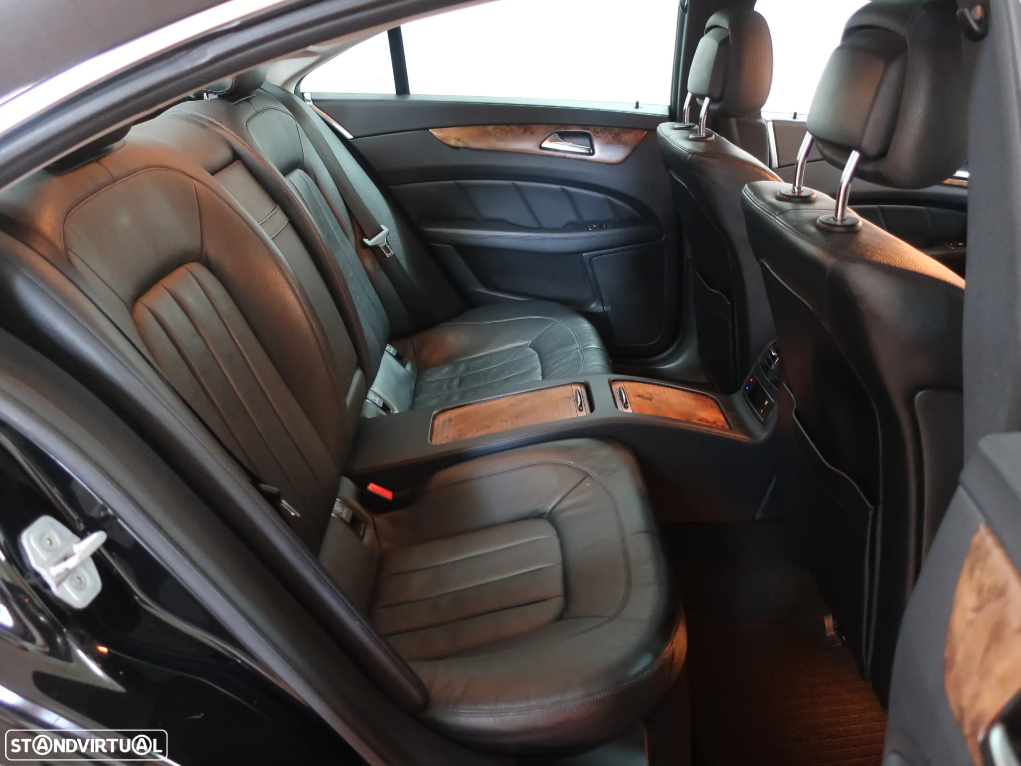 Mercedes-Benz CLS 250 CDi BlueEfficiency - 32
