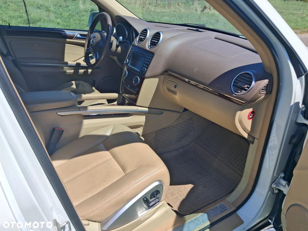 Mercedes-Benz GL - 5
