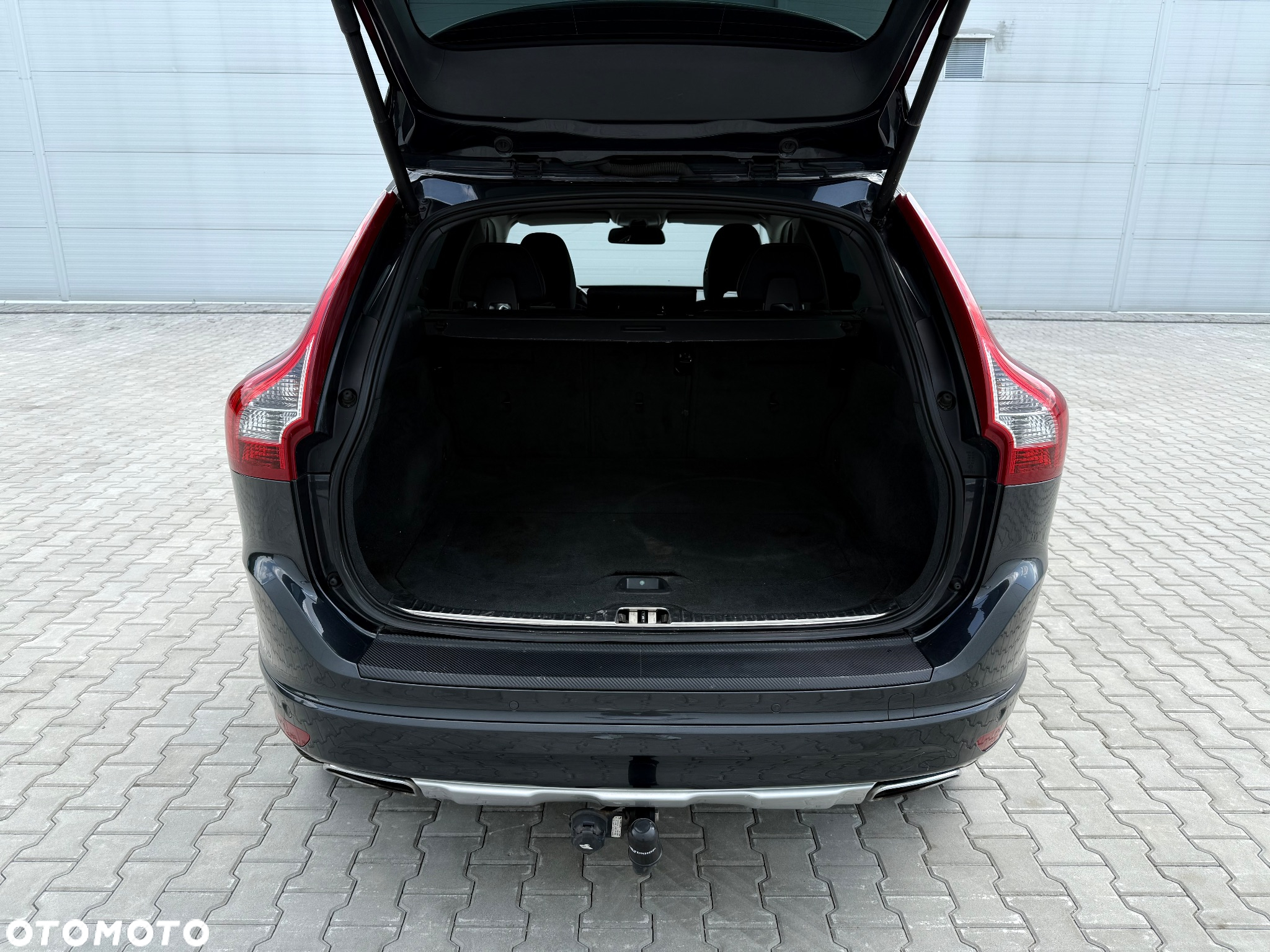 Volvo XC 60 2.4D AWD Momentum - 16
