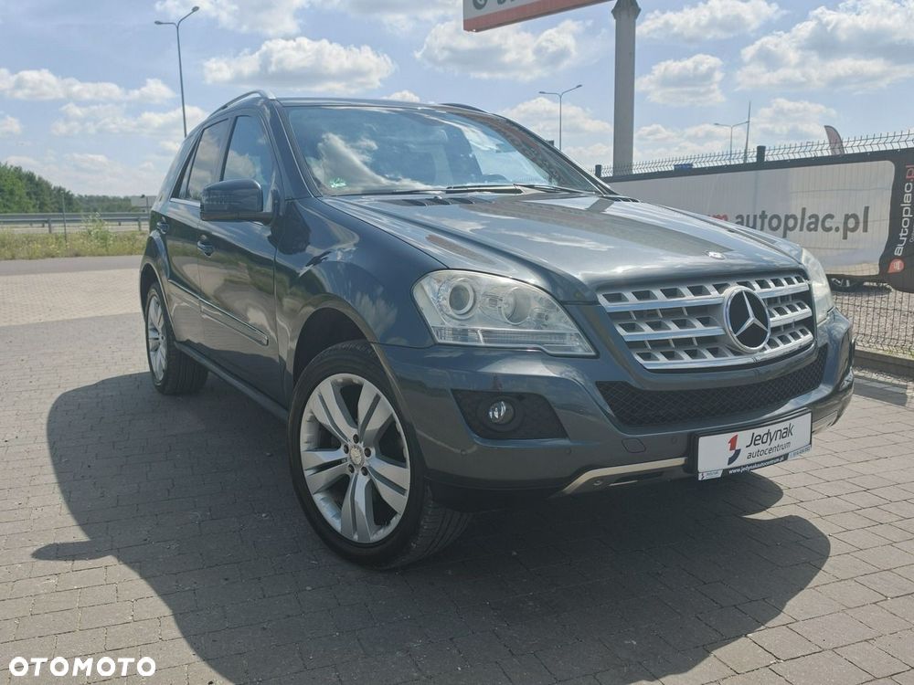 Mercedes-Benz ML - 8