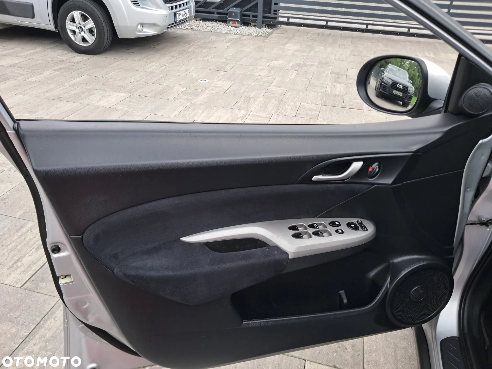 Honda Civic 1.8i-VTEC i-SHIFT Executive - 18