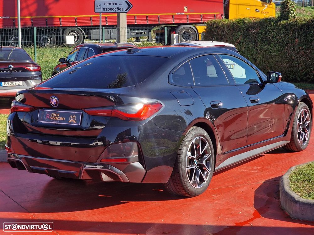 BMW i4 eDrive35 Desportiva M - 4