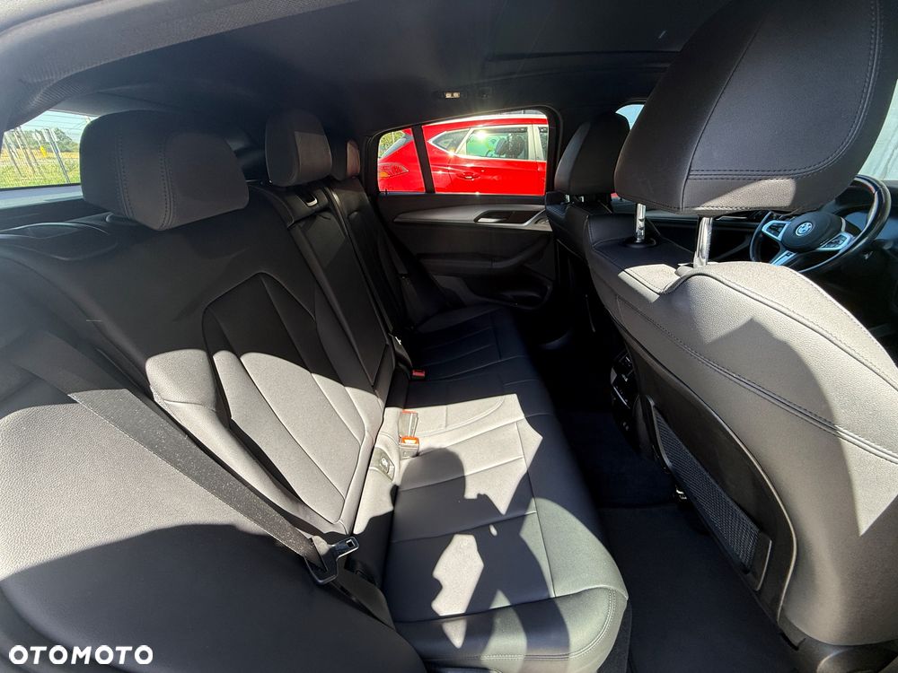 BMW X4 xM40i - 8
