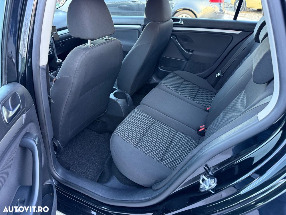 Volkswagen Golf 1.6 TDI (BlueMotion Technology) Trendline - 10