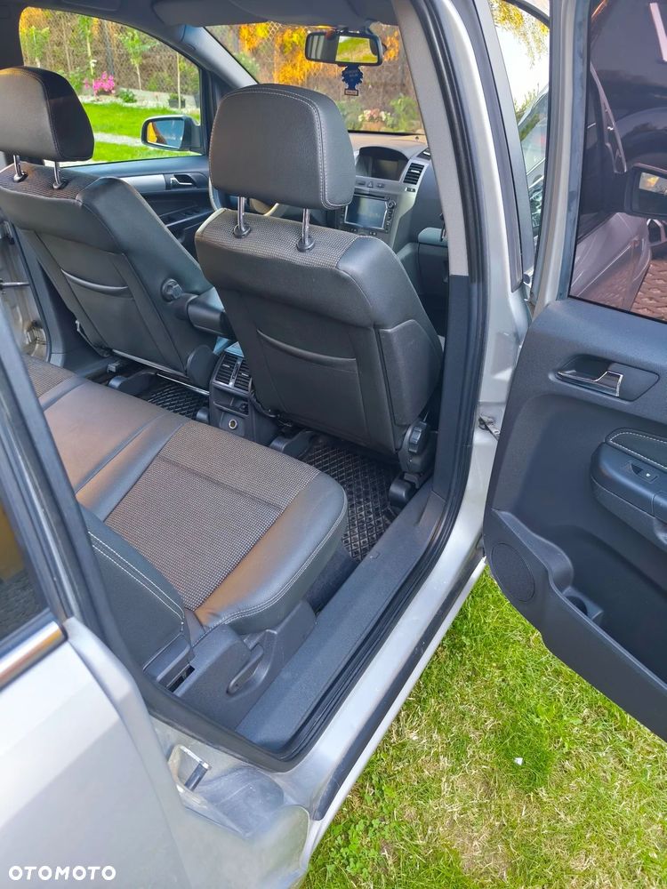 Opel Zafira 1.9 CDTI - 7