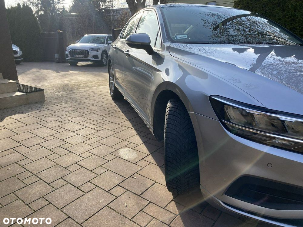 Volkswagen Passat 2.0 TSI Business DSG - 8