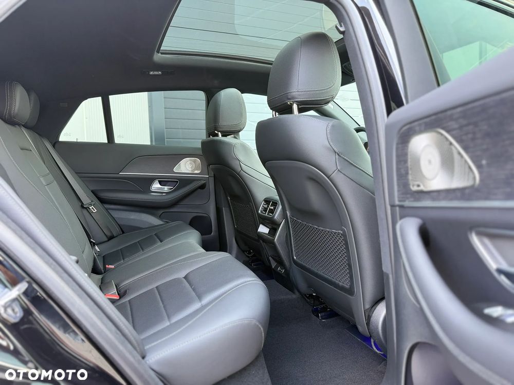 Mercedes-Benz GLE - 31