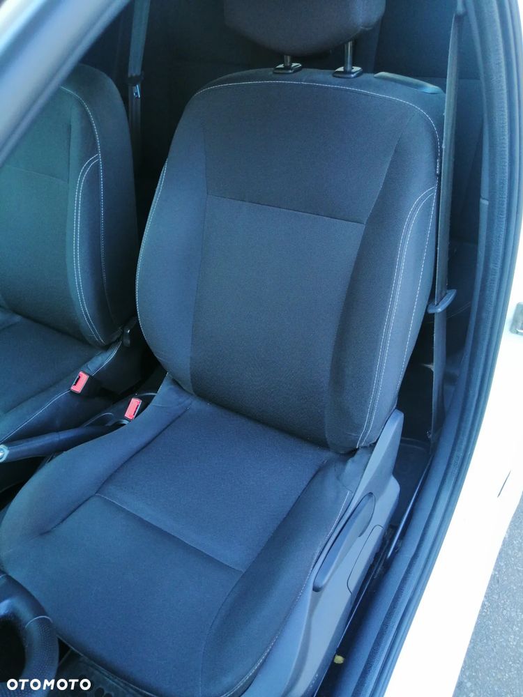 Renault Clio - 21