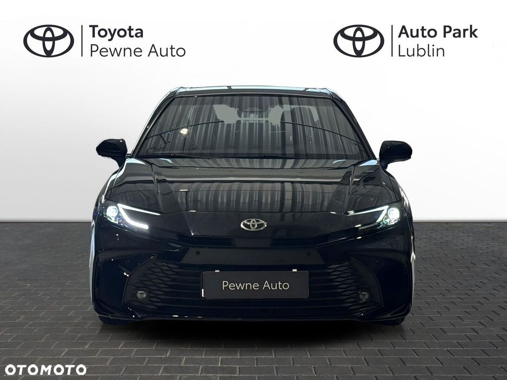 Toyota Camry - 8