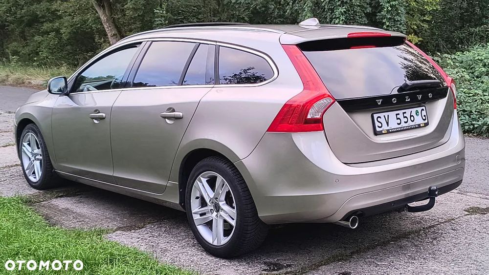 Volvo V60 D2 Summum - 7