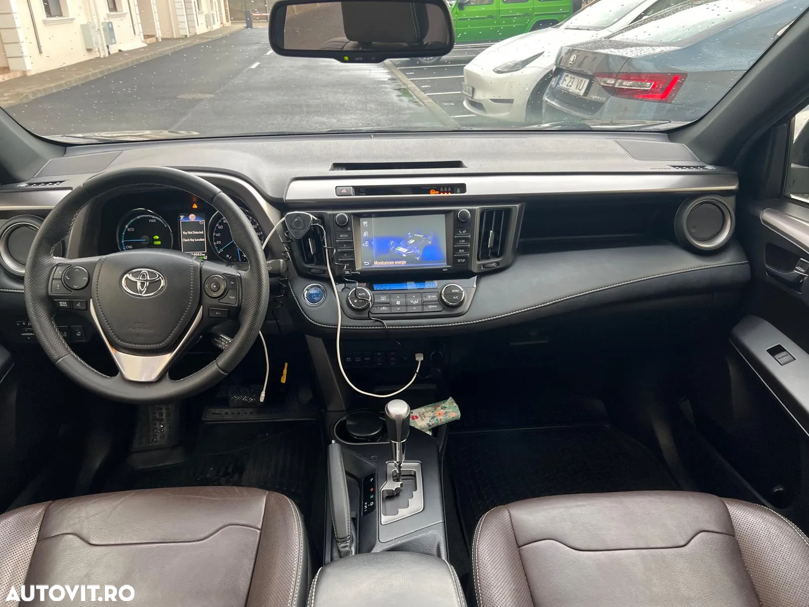 Toyota RAV4 - 8