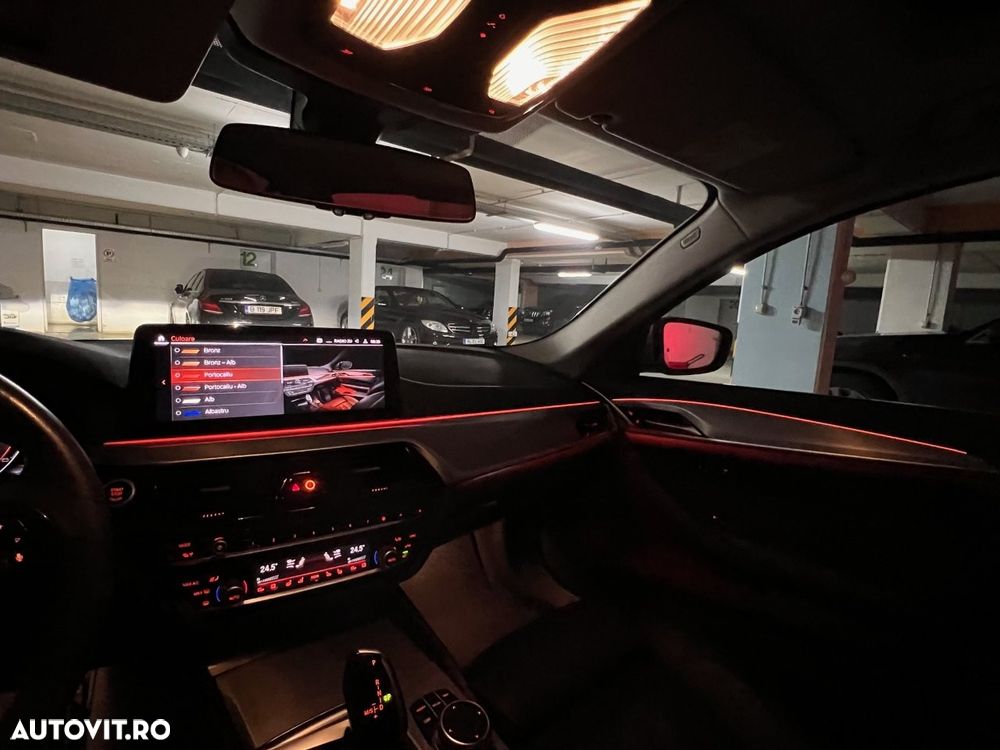 BMW Seria 5 520d AT MHEV - 36