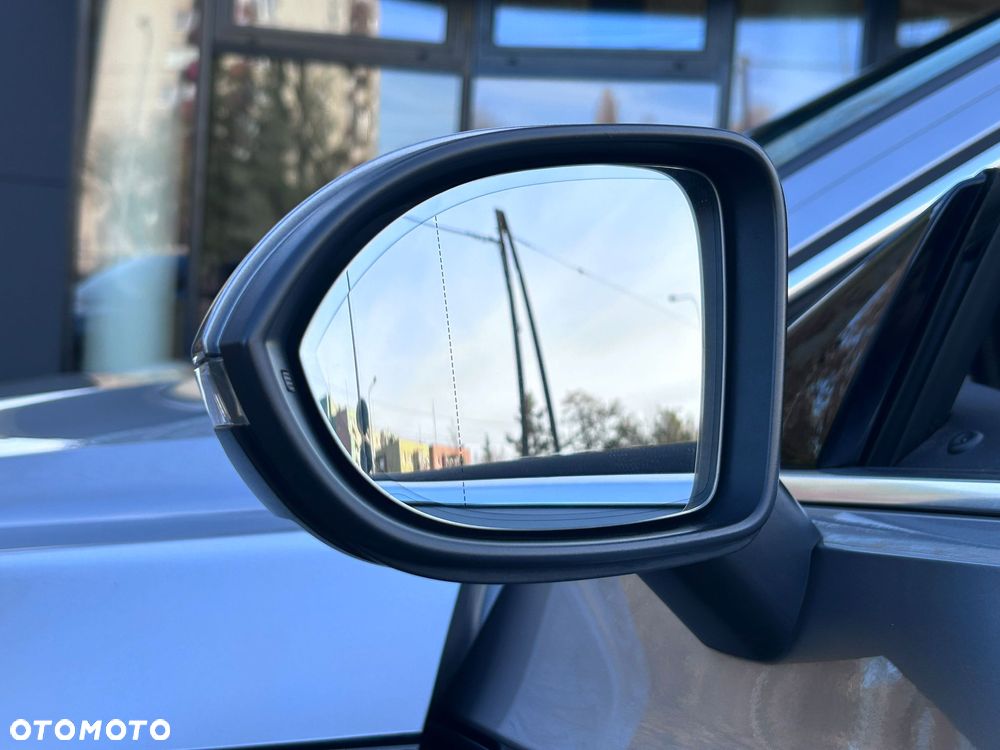 Volkswagen Arteon 2.0 TSI R-Line DSG - 25