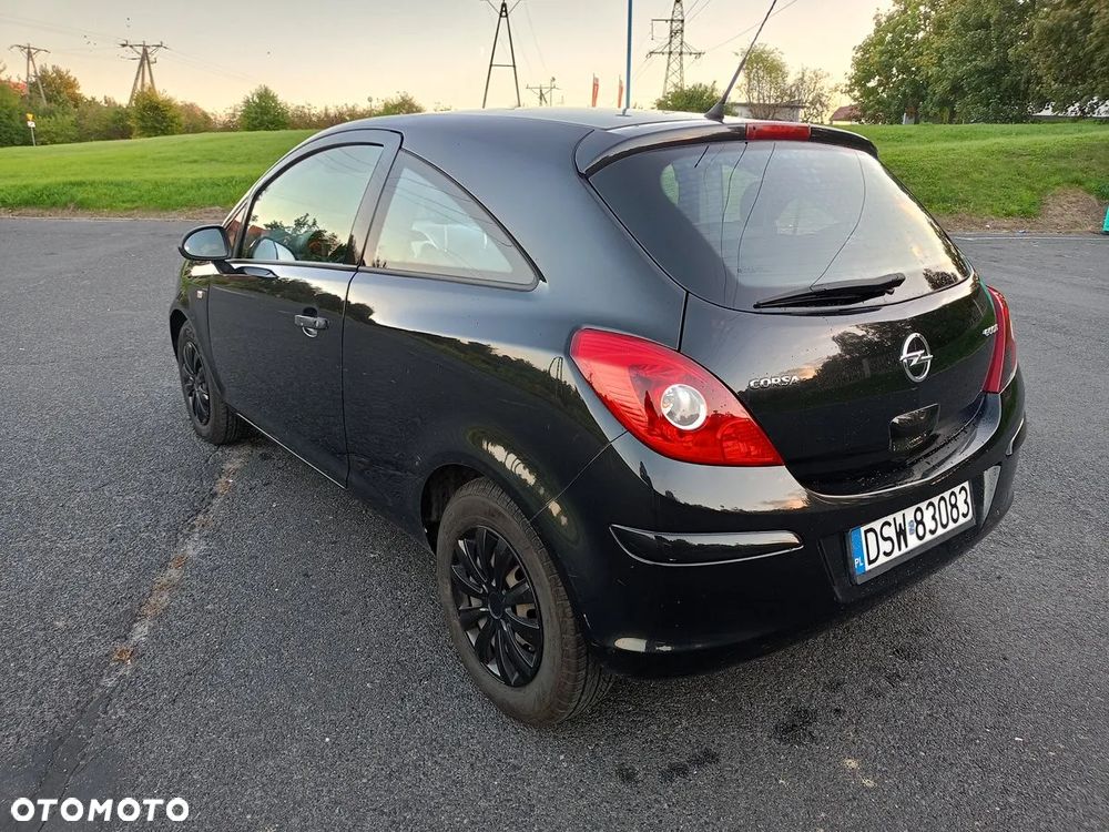 Opel Corsa 1.2 16V Enjoy - 10