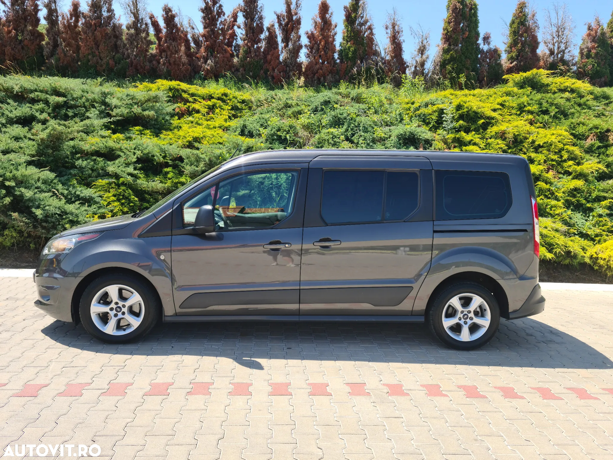Ford Tourneo Connect 1.5 TDCi LWB (L2) Titanium - 10