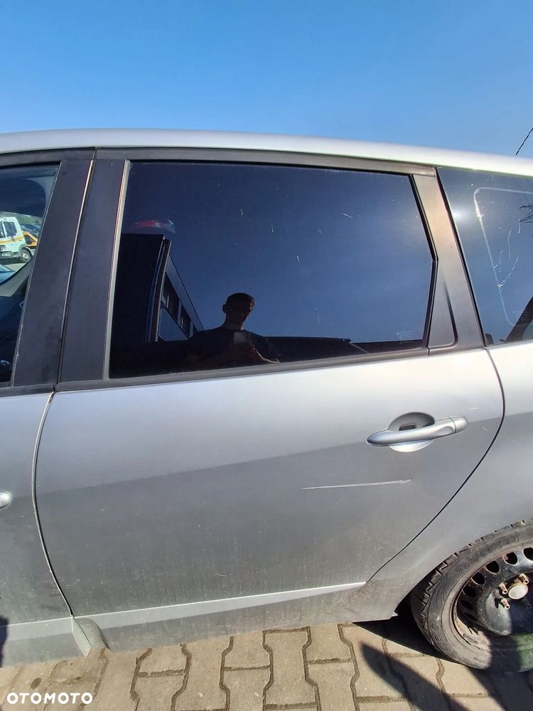 RENAULT SCENIC III 08-12 na części - 31