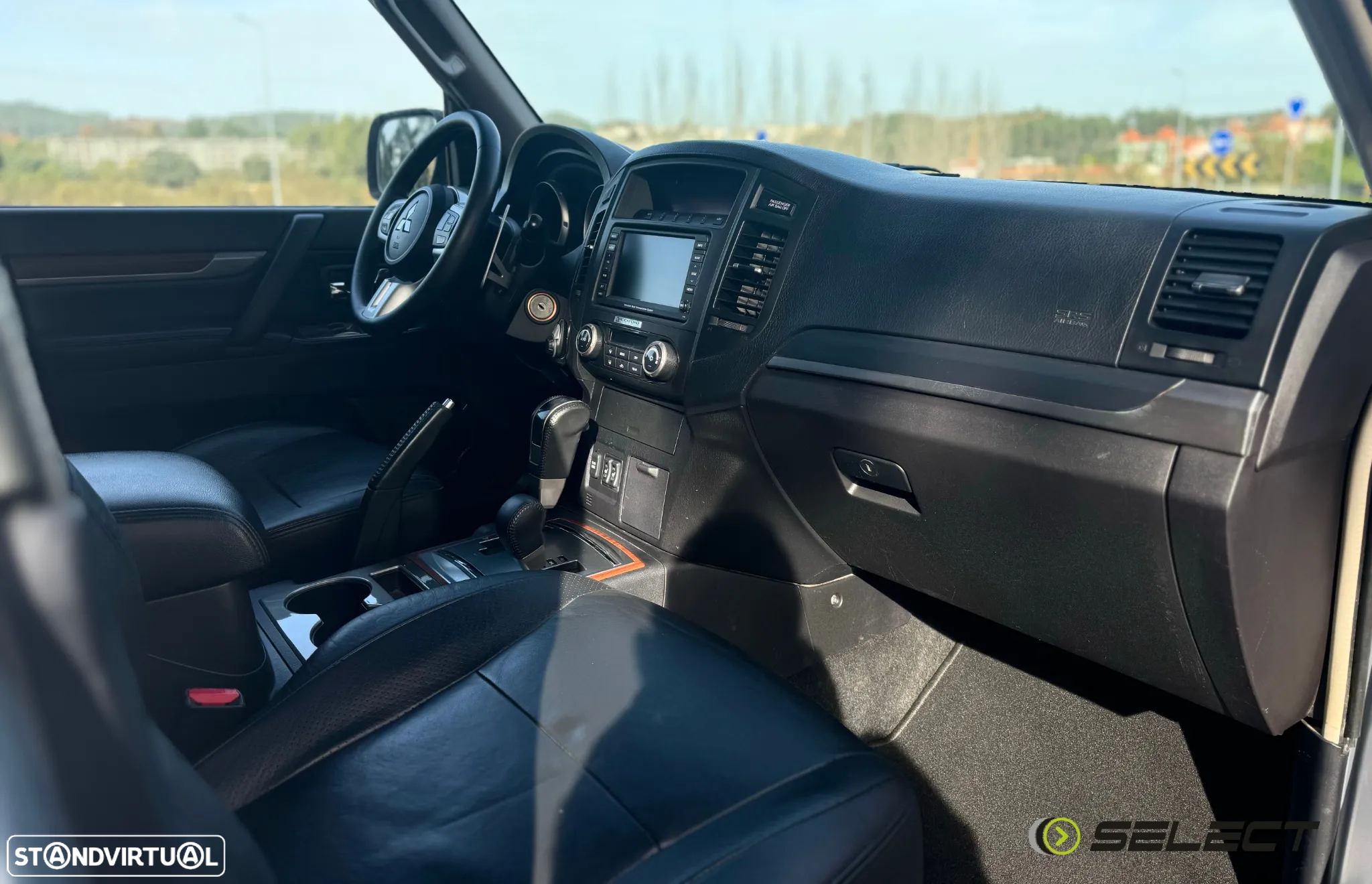 Mitsubishi Pajero 3.2 DI-D Intense CA - 26