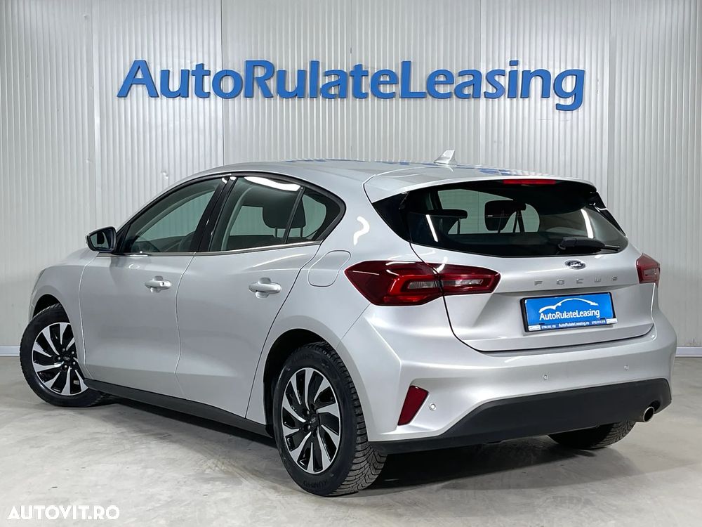 Ford Focus 2024 photo 4