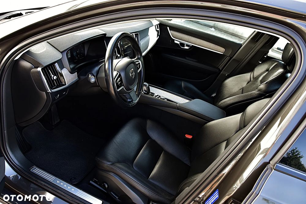 Volvo V90 Cross Country D4 AWD Pro - 13