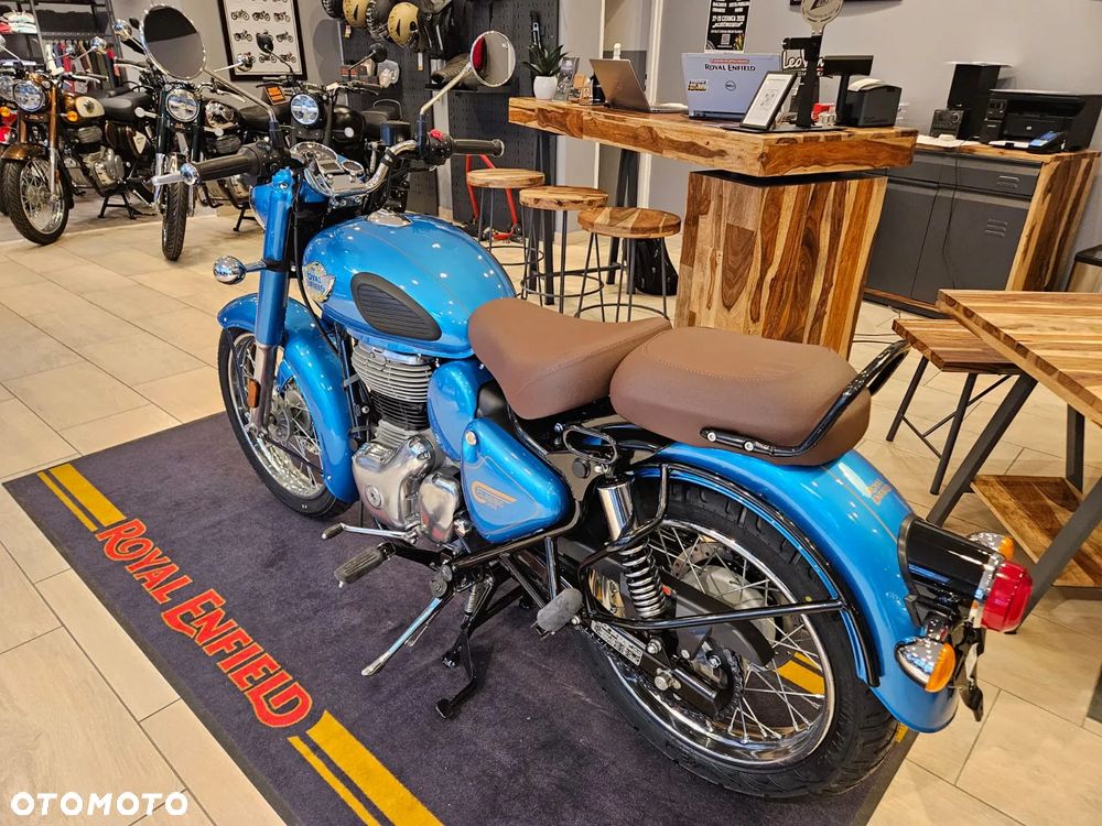 Royal Enfield Classic - 4