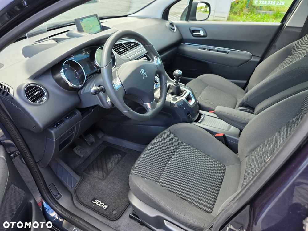 Peugeot 5008 HDI FAP 115 Allure - 6