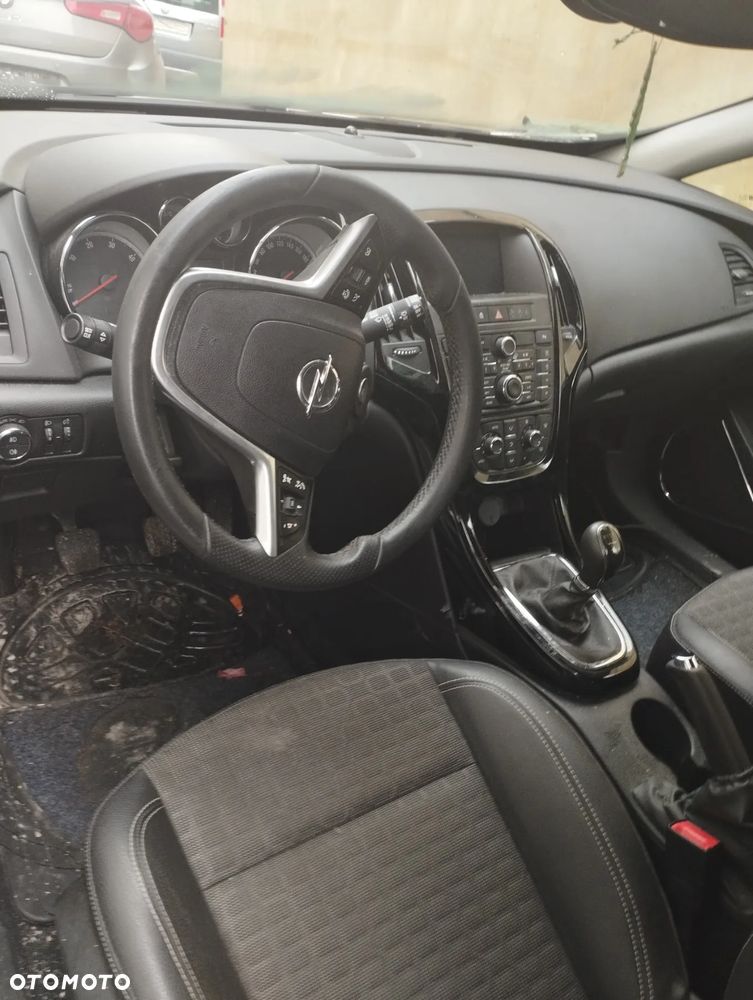 Opel Astra 1.6 D Start/Stop Excite - 8