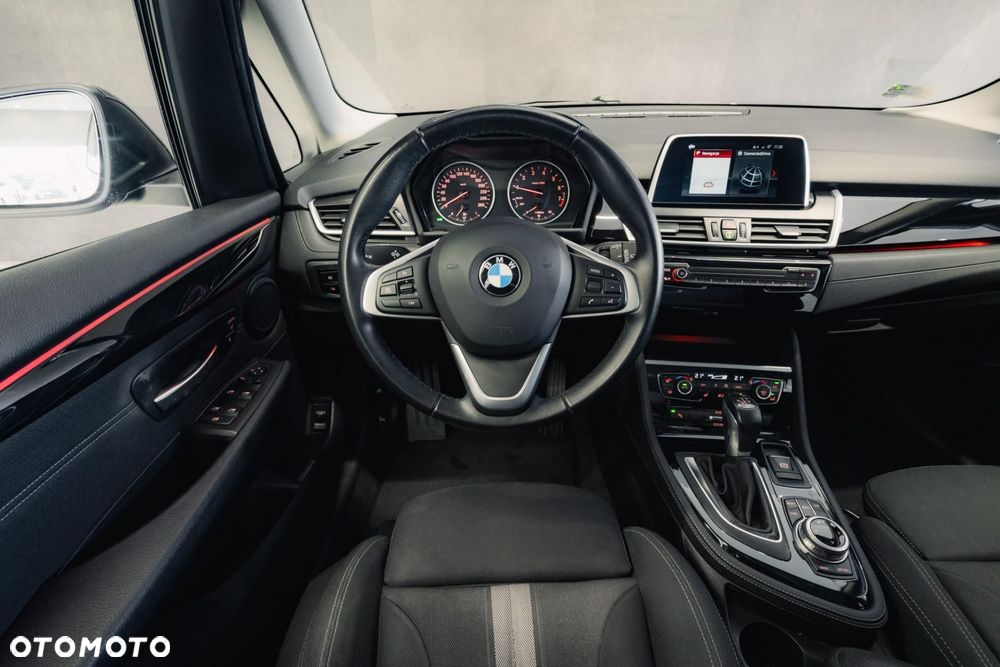 BMW Seria 2 218i GT Sport Line - 12