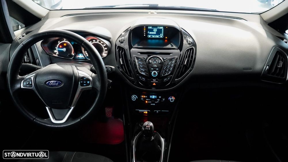 Ford B-Max 1.5 TDCi Titanium - 38