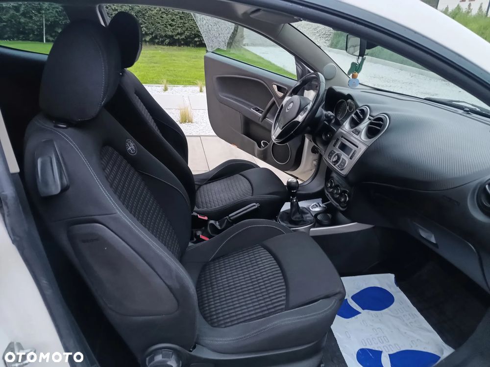 Alfa Romeo Mito 1.4 TB Distinctive - 11