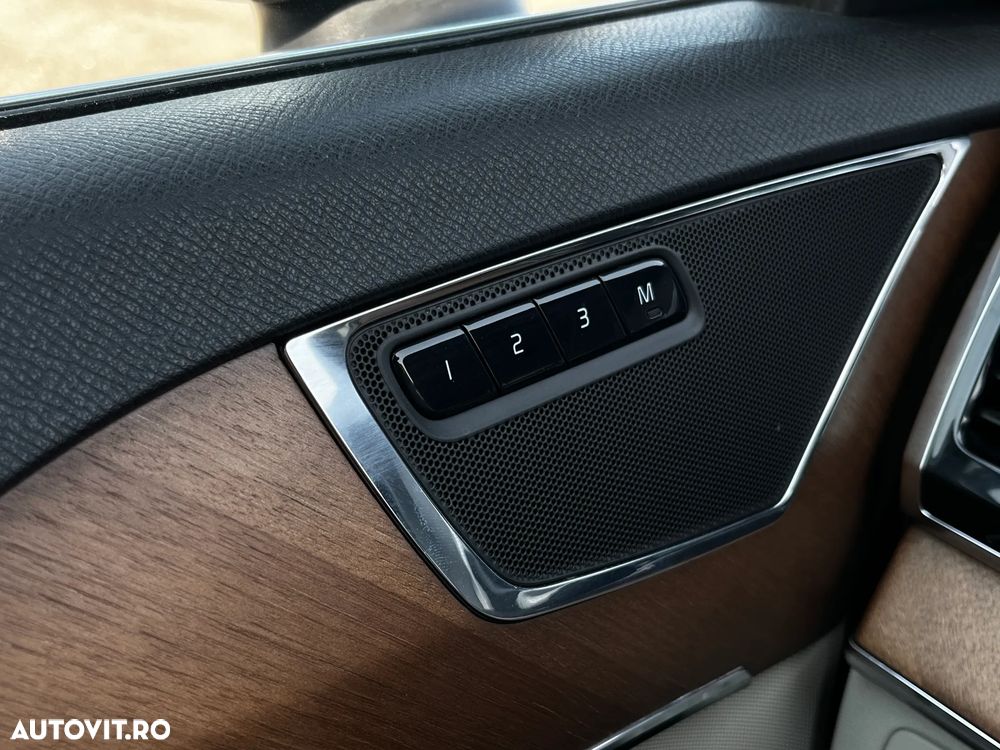 Volvo XC 90 - 24