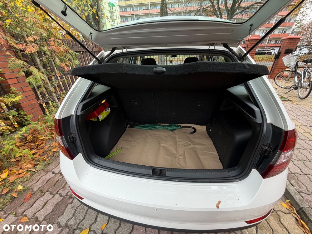 Skoda RAPID - 7