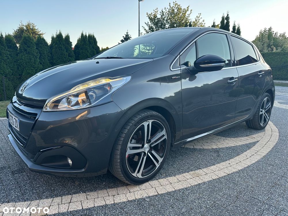 Peugeot 208 PureTech 130 EAT8 GT Pack - 1