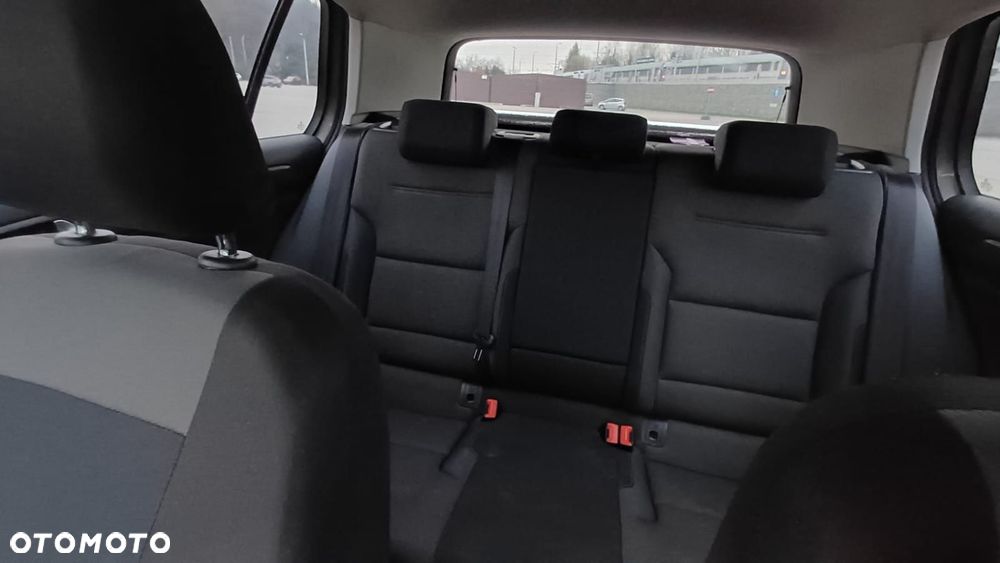 Volkswagen Golf 1.6 TDI BlueMotion Technology Comfortline - 13